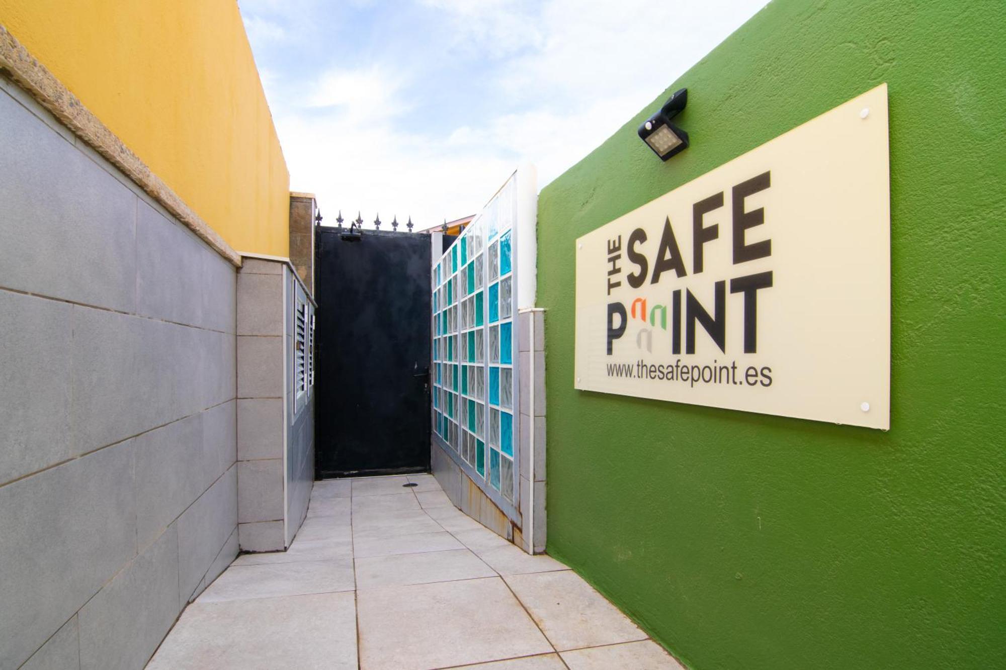 The Safe Point Suites Castillo Castillo del Romeral Exterior photo