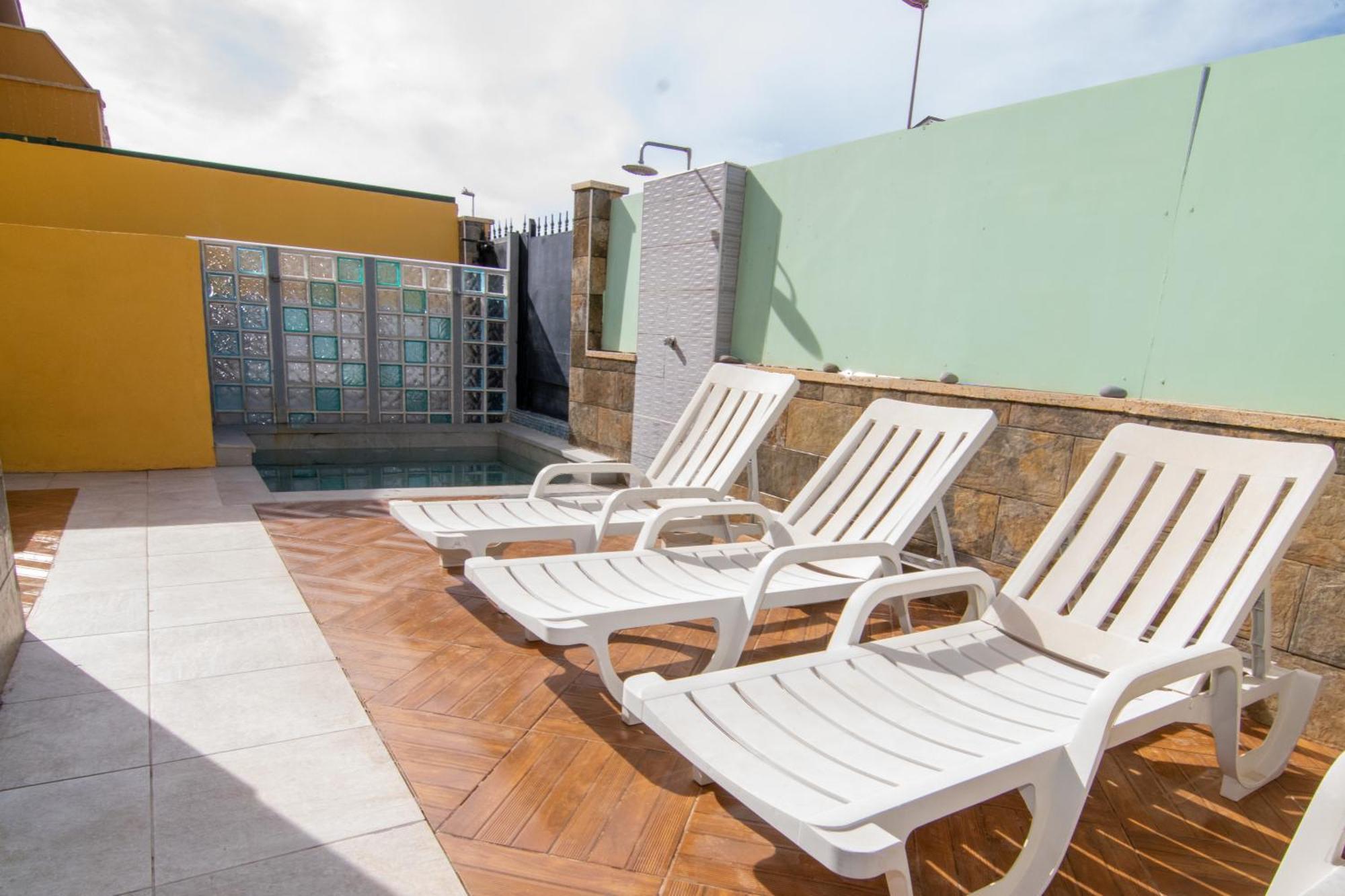 The Safe Point Suites Castillo Castillo del Romeral Exterior photo